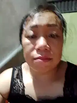 Moon squirtt online show from 4, 7, 2026