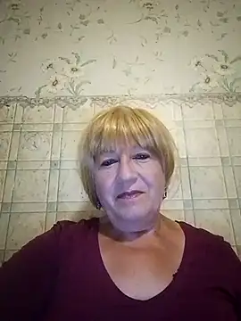 Snapshot of EmmaSwan555 chatting on 6, 7, 2026 EmmaSwan555 online show from 6, 7, 2026