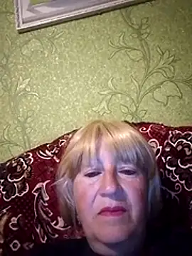 Snapshot of EmmaSwan555 chatting on 8, 7, 2026 EmmaSwan555 online show from 8, 7, 2026