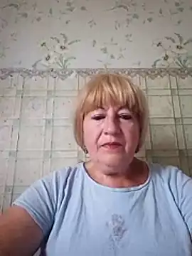Snapshot of EmmaSwan555 chatting on 10, 7, 2026 EmmaSwan555 online show from 10, 7, 2026