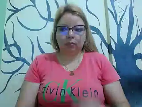 Lunay Hot online show from 8, 7, 2026