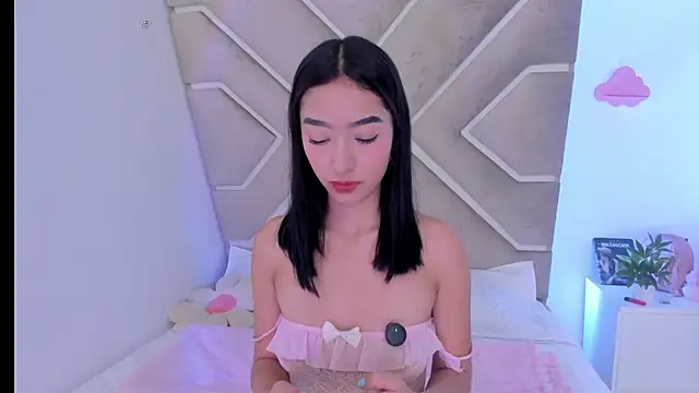 Snapshot of annelisee_ chatting on 26, 6, 2026 annelisee online show from 26, 6, 2026