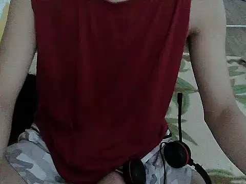 Snapshot of XorCouple chatting on 7, 7, 2026 XorCouple online show from 7, 7, 2026
