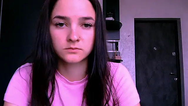 Snapshot of lole_di chatting on 4, 7, 2026 lole di online show from 4, 7, 2026