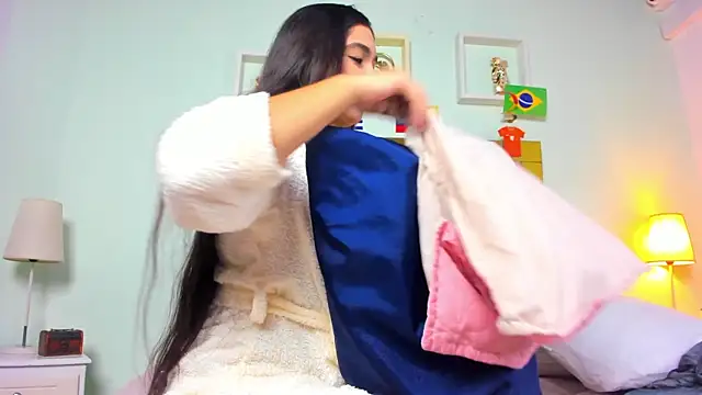 Snapshot of celeste_bunny18 chatting on 11, 7, 2026 celeste bunny18 online show from 11, 7, 2026