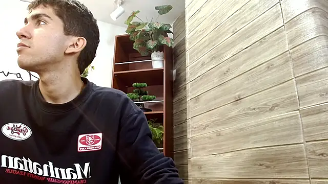 Snapshot of adan_tower chatting on 30, 6, 2026 adan tower online show from 30, 6, 2026