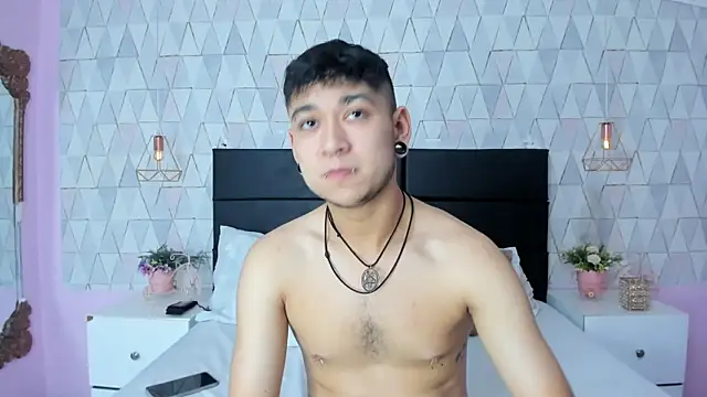 Snapshot of MarkLaurens chatting on 2, 7, 2026 MarkLaurens online show from 2, 7, 2026