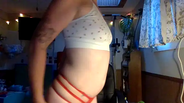 Snapshot of lillexxxylover chatting on 4, 7, 2026 lillexxxylover online show from 4, 7, 2026
