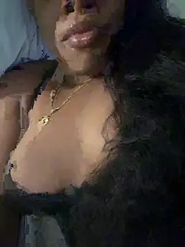 Snapshot of PrettyGirlShay chatting on 7, 7, 2026 PrettyGirlShay online show from 7, 7, 2026