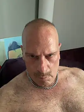 Snapshot of DadFurTitPig chatting on 29, 6, 2026 DadFurTitPig online show from 29, 6, 2026