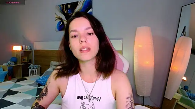 Snapshot of Maya_Campbell chatting on 5, 7, 2026 Maya Campbell online show from 5, 7, 2026