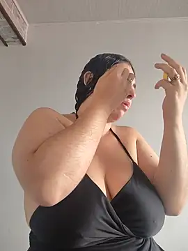 Snapshot of DaphneVelvet chatting on 3, 7, 2026 DaphneVelvet online show from 3, 7, 2026