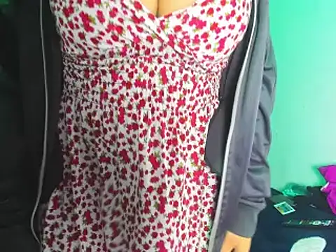 Snapshot of Blondesexy_19 chatting on 5, 7, 2026 Blondesexy 19 online show from 5, 7, 2026