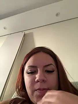 Snapshot of victoria_2122 chatting on 9, 7, 2026 victoria 2122 online show from 9, 7, 2026
