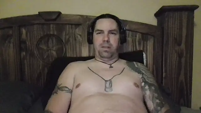 Snapshot of BikerLipps85 chatting on 1, 7, 2026 BikerLipps85 online show from 1, 7, 2026