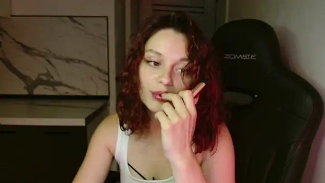 Snapshot of Mia_Luiza chatting on 9, 7, 2026 Mia Luiza online show from 9, 7, 2026