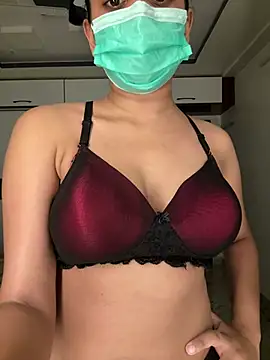 Snapshot of nudemee chatting on 4, 7, 2026 nudemee online show from 4, 7, 2026