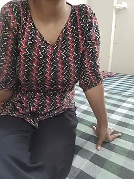 Snapshot of Avni_singh_ chatting on 3, 7, 2026 Avni singh online show from 3, 7, 2026