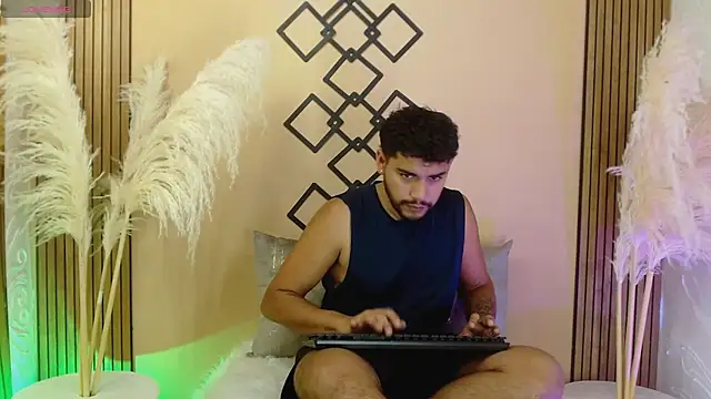 Snapshot of daniel__martines chatting on 3, 7, 2026 daniel martines online show from 3, 7, 2026