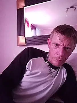 Snapshot of mr_candy1986 chatting on 7, 7, 2026 mr candy1986 online show from 7, 7, 2026
