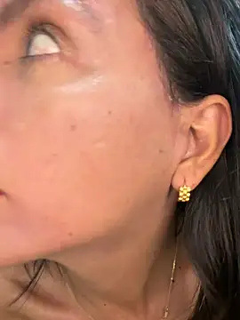 Snapshot of yuliethsanchez chatting on 7, 7, 2026 yuliethsanchez online show from 7, 7, 2026
