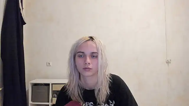 Snapshot of LanaCute chatting on 10, 7, 2026 LanaCute online show from 10, 7, 2026