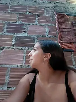 Snapshot of aziel_ardiente chatting on 6, 7, 2026 aziel ardiente online show from 6, 7, 2026