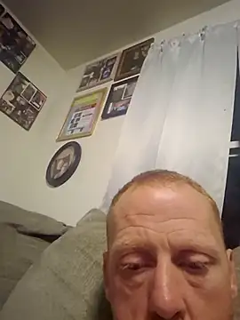Snapshot of righandman chatting on 6, 7, 2026 righandman online show from 6, 7, 2026
