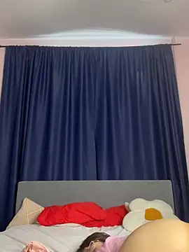 Snapshot of Riley_flower_ chatting on 18, 7, 2026 Riley flower online show from 18, 7, 2026