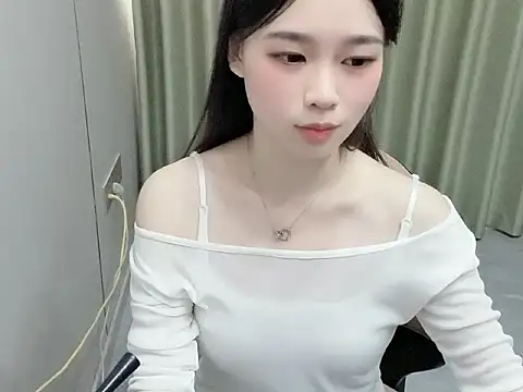 Snapshot of xm99m chatting on 8, 7, 2026 xm99m online show from 8, 7, 2026