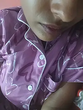 Snapshot of sharmilasingh89 chatting on 10, 7, 2026 sharmilasingh89 online show from 10, 7, 2026