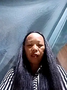 Snapshot of lylai18 chatting on 9, 7, 2026 lylai18 online show from 9, 7, 2026