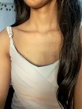 Snapshot of sexy_parul8 chatting on 23, 7, 2026 sexy parul8 online show from 23, 7, 2026