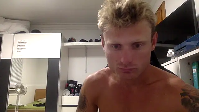 Snapshot of Nakedendurance1994 chatting on 15, 7, 2026 Nakedendurance1994 online show from 15, 7, 2026