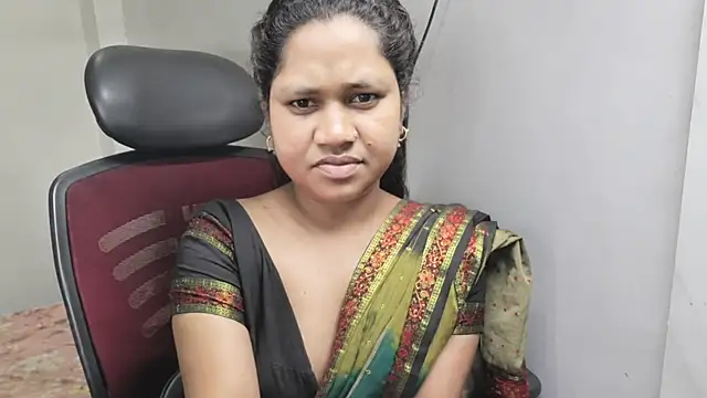 Snapshot of SAmirahha_Bano86 chatting on 10, 7, 2026 SAmirahha Bano86 online show from 10, 7, 2026