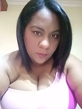 Snapshot of la_negra_5 chatting on 12, 7, 2026 la negra 5 online show from 12, 7, 2026