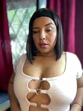 Mia Bigtits online show from 11, 7, 2026