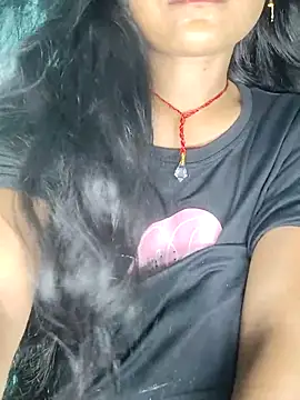 Snapshot of saniya-mirza7 chatting on 11, 7, 2026 saniya-mirza7 online show from 11, 7, 2026