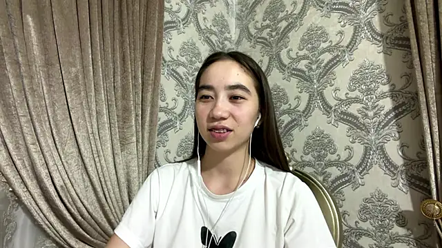Snapshot of cocoSharms chatting on 19, 7, 2026 cocoSharms online show from 19, 7, 2026