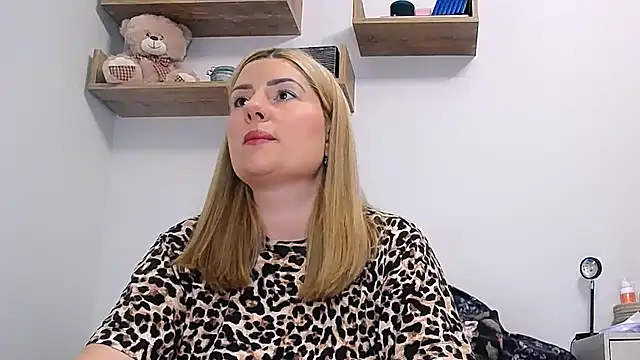 Snapshot of alisenties chatting on 24, 7, 2026 alisenties online show from 24, 7, 2026