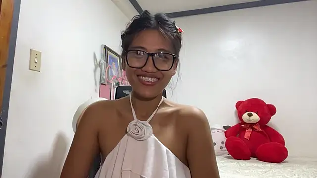 Snapshot of LulaVanorder chatting on 15, 7, 2026 LulaVanorder online show from 15, 7, 2026