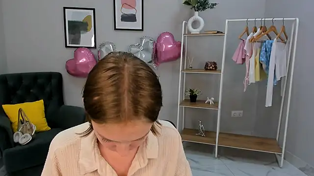 Snapshot of Jill_Moss chatting on 17, 7, 2026 Jill Moss online show from 17, 7, 2026