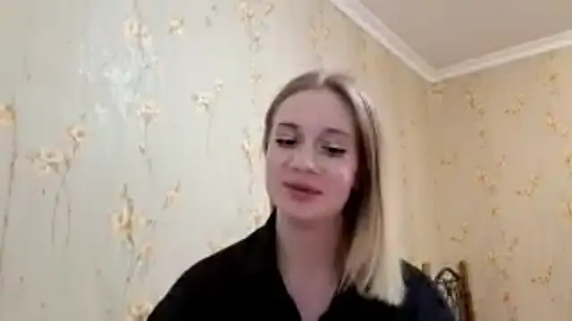 Snapshot of renna_rine chatting on 14, 7, 2026 renna rine online show from 14, 7, 2026