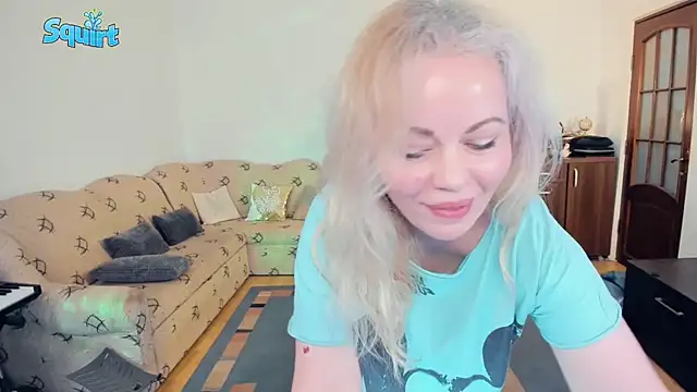 WhitneyLynn online show from 15, 3, 2025