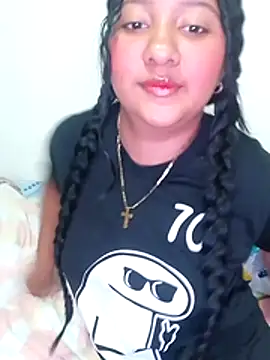 Snapshot of Luna_Dorada chatting on 23, 7, 2026 Luna Dorada online show from 23, 7, 2026
