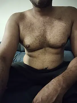 Snapshot of smalldickguy001 chatting on 20, 7, 2026 smalldickguy001 online show from 20, 7, 2026