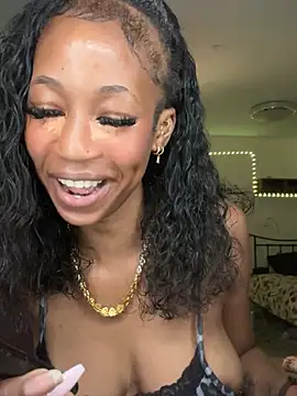Snapshot of amina_x chatting on 1, 8, 2026 amina x online show from 1, 8, 2026