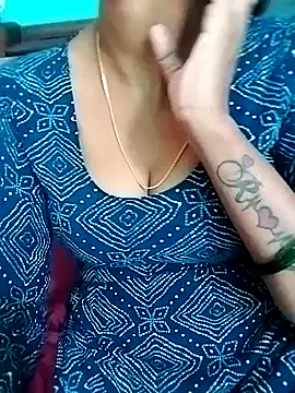 Snapshot of Lovely-Pihu chatting on 21, 7, 2026 Lovely-Pihu online show from 21, 7, 2026