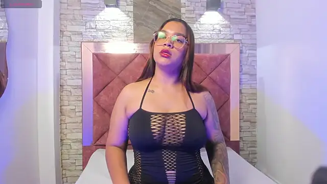 Snapshot of TaamaraSmith chatting on 27, 7, 2026 TaamaraSmith online show from 27, 7, 2026
