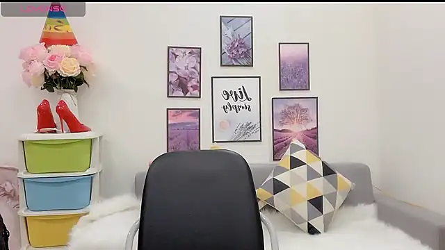 Snapshot of Katy_Bae chatting on 17, 1, 2025 Katy Bae online show from 17, 1, 2025